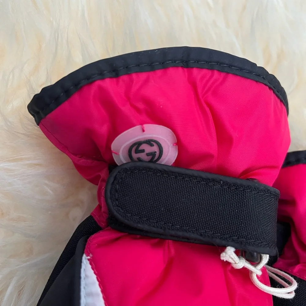 NWT 100% AUTH Gucci Kids Technical Ski Gloves In Raspberry Sz 10